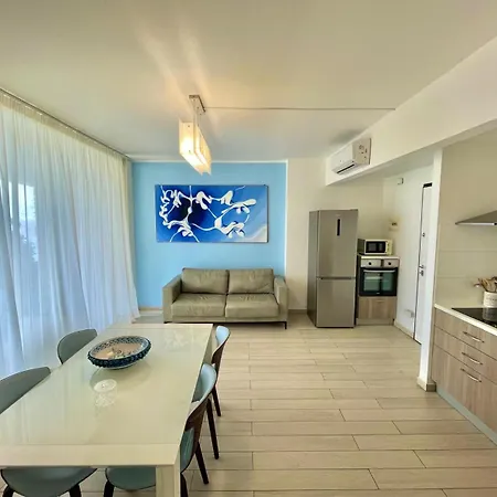 Lejlighed Isola Bella *